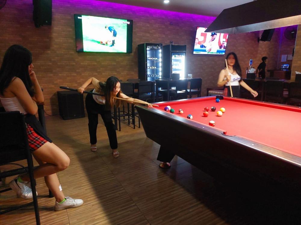 Discover the vibrant nightlife in Chiang Mai