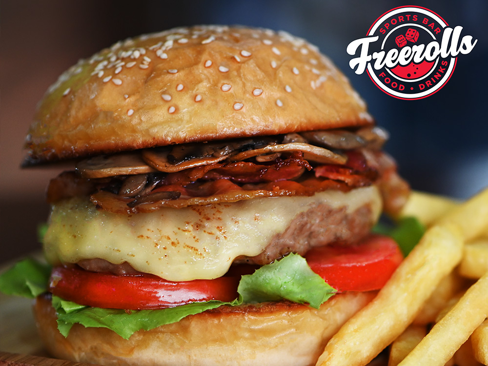 Hooters burger chiang mai
