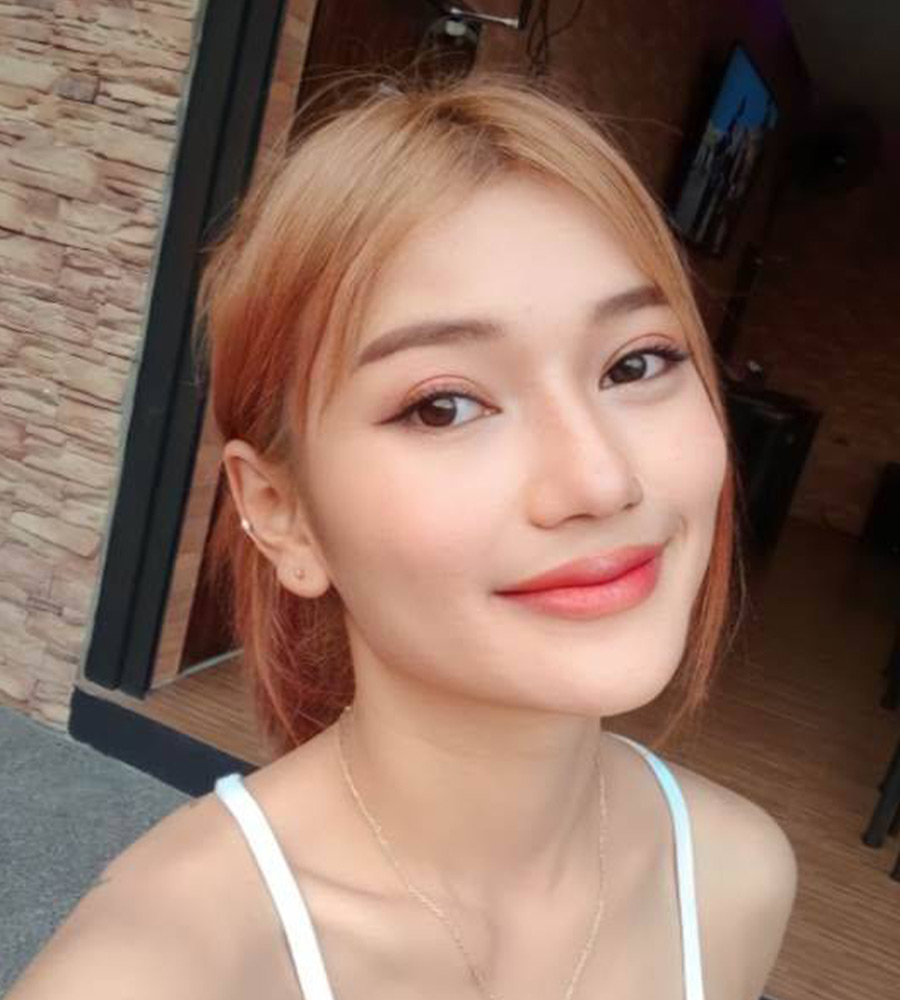 Pretty bar girl in Chiang Mai
